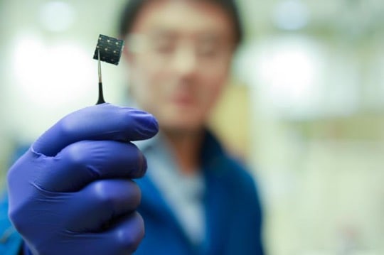 Double-layer solar cell