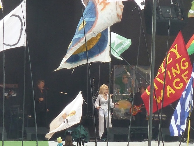 Dolly Parton performing at Glastonbury 2014