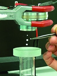 Ultrasound beams levitating polystyrene balls