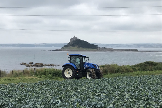 The New Holland Low Carbon T6 Methane Power Tractor uses farm animal waste, converted into fuel, helping to reduce emissions, and create more sustainable ways of farming. 