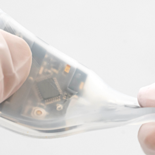 A wearable ultrasonic-system-on-patch for deep tissue monitoring