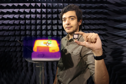 Dr Mahmoud Wagih with the new thermistor