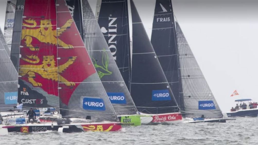 Driver competes in the French Elite Offshore Championship