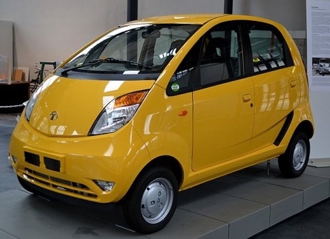 /s/q/y/640px_Tata_Nano_im_Verkehrszentrum_des_Deutschen_Museums.jpg