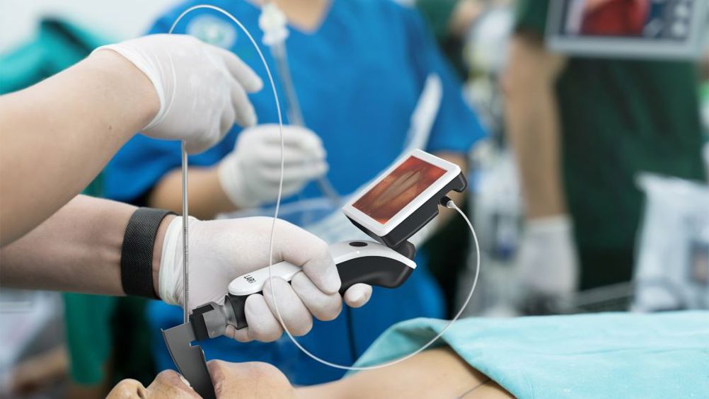 LARi is the first video stylet designed to fully integrate with an anaesthetist’s existing tools and workflows when intubating patients