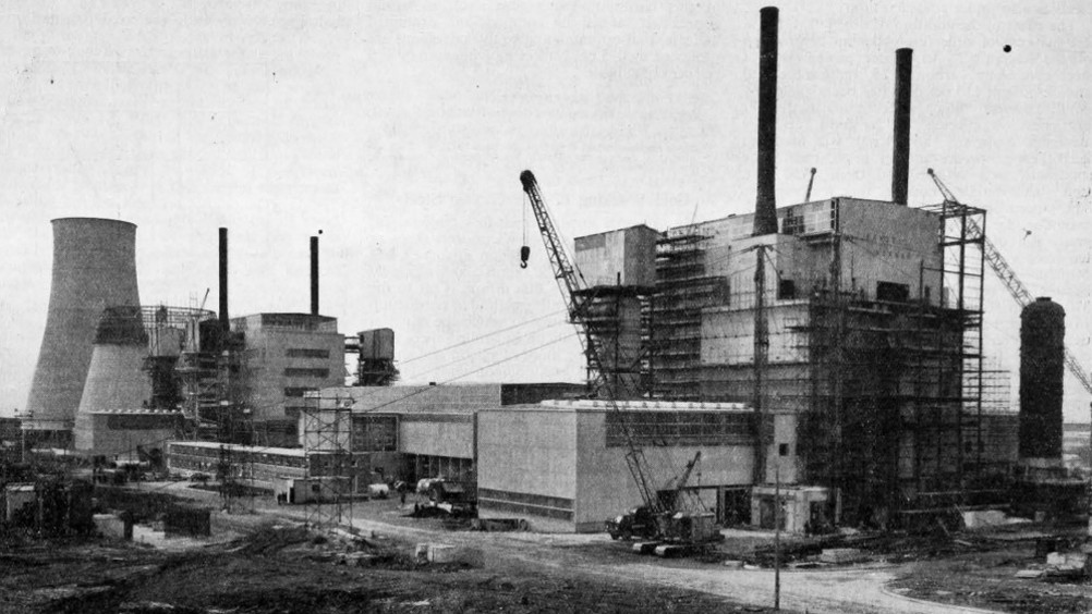 Calder Hall was officially opened on 17 October 1956 by Queen Elizabeth II. It generated electricity for 47 years before closing in 2003