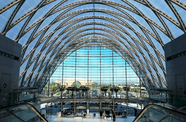 Anaheim Regional Transportation Intermodal Center (ARTIC), Anaheim USA (by Thornton Tomasetti)