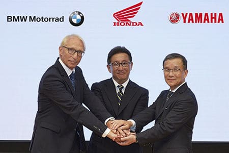 Karl Viktor Schaller  (BMW Motorrad),  Tetsuo Suzuki, (Honda), and Takaaki Kimura (Yamaha). 