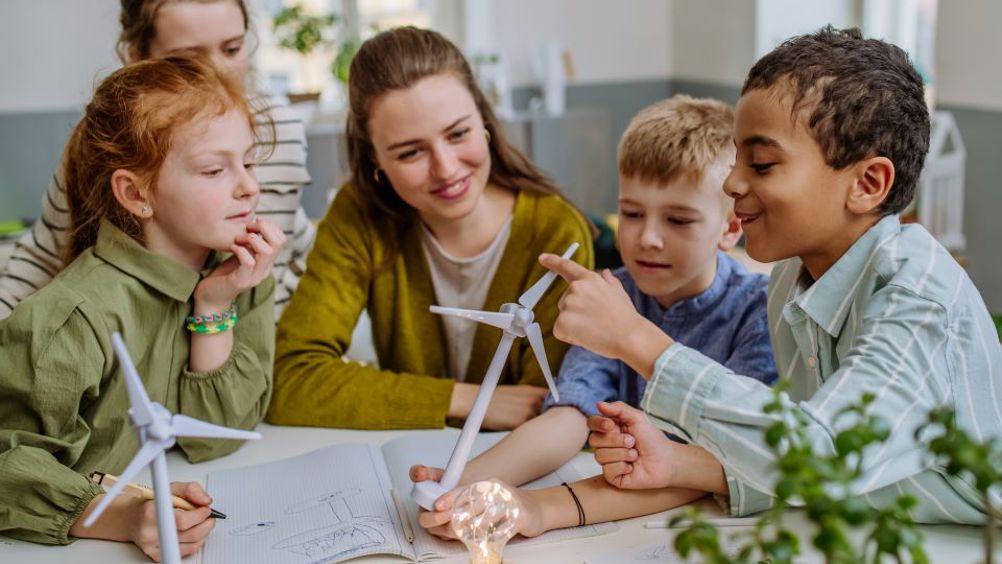 National curriculum limits practical science lessons - report - The Engineer