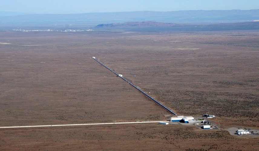 An aerial view of the LIGO observatory at Hanford, Washington