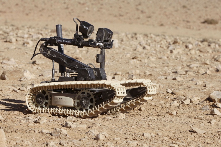 A Dragon Runner bomb disposal robot used by the British Army (Credit: Steve Dock/MOD)