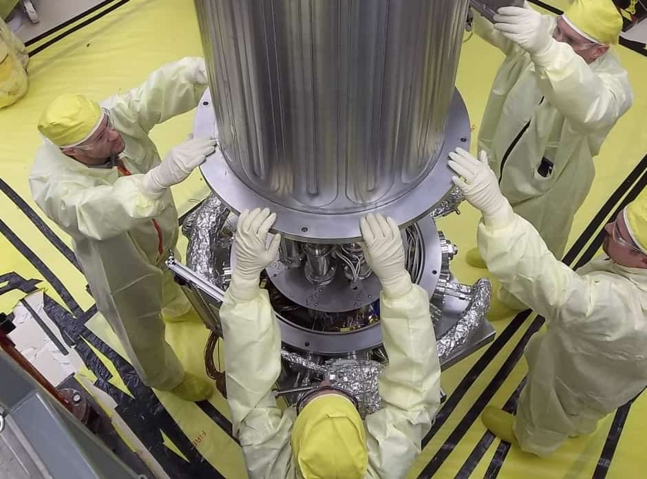 space-qualified nuclear reactor