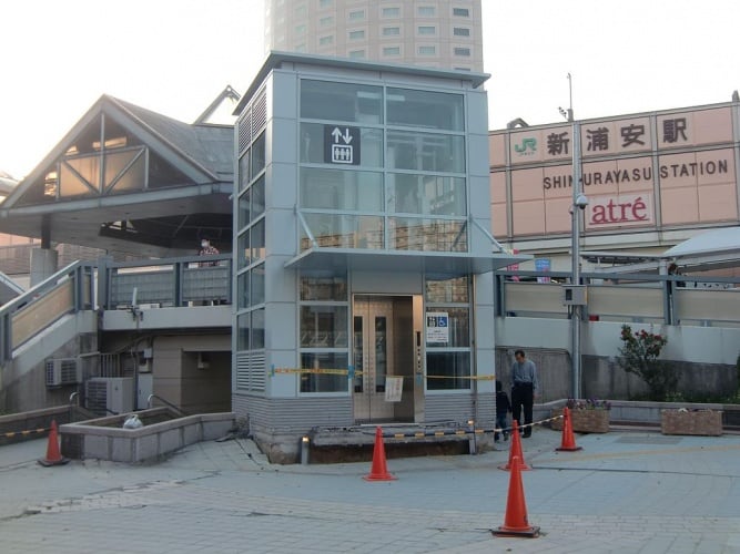 Damage following the 2011 Japanese quake (Credit: On-Chan via CC)