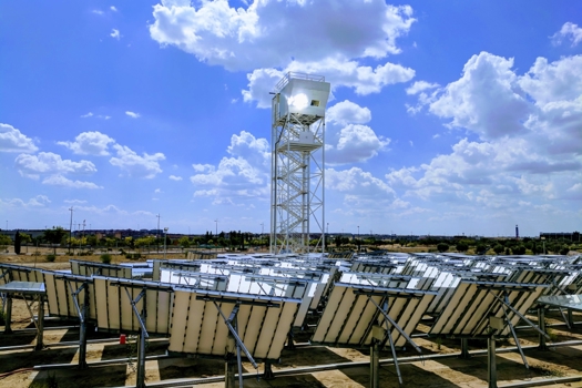 Solar tower fuel plant during operation 