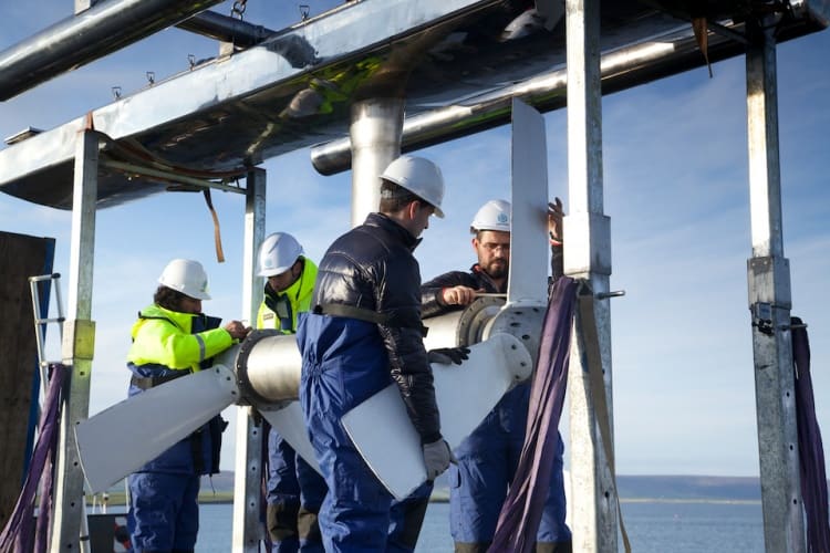 Magellane's ATIR turbine being installed at teh EMEC site