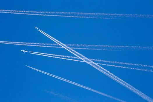 Aircraft flying over the North Atlantic are creating more longer-lived contrails