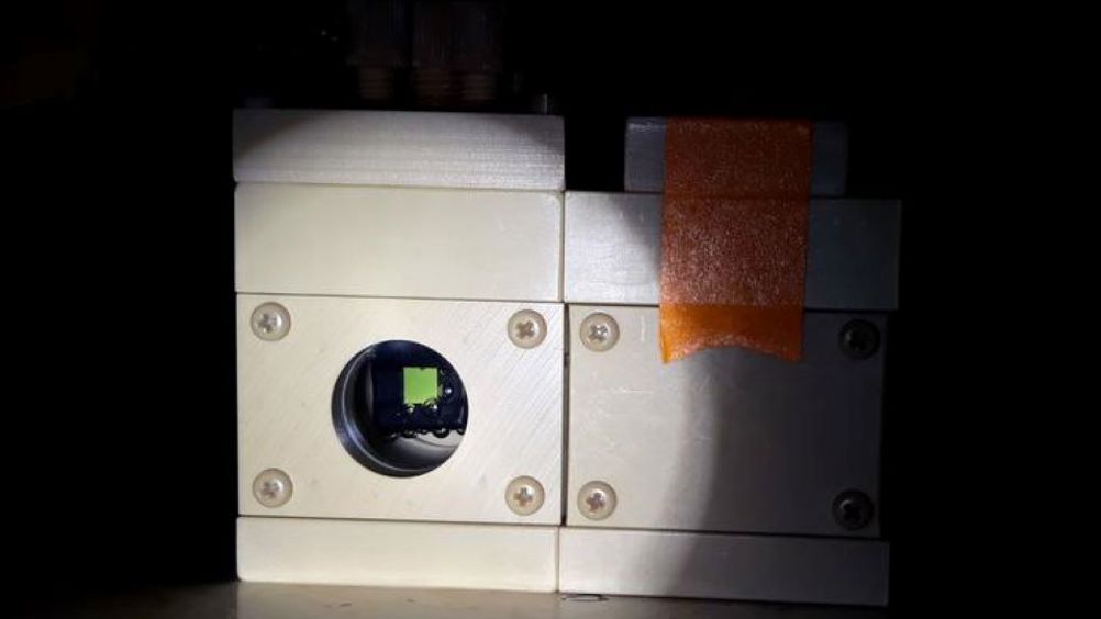Copper ‘nano-flowers’ have been attached to an artificial leaf to produce clean fuels and chemicals that are the backbone of modern energy and manufacturing