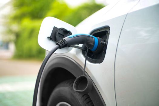 63 per cent of UK motorists do not plan to buy an electric vehicle