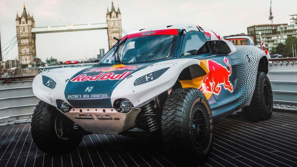 Extreme H Unveils Pioneer 25 Hydrogen-Powered Race Car for 2025 Series
