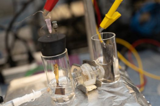 Rice University engineers have designed a catalyst of ruthenium atoms in a copper mesh to extract ammonia and fertiliser from wastewater