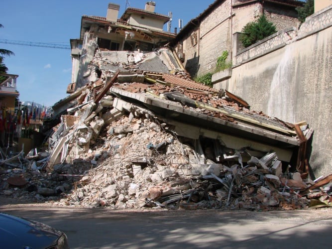 Aftermath of the 2009 L'Aquila earthquake (Credit: David Alexander) 