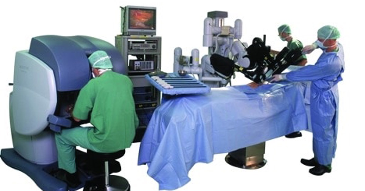Robotic surgery shown to improve patient outcomes