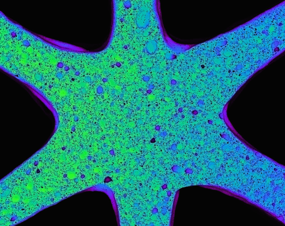 Close up image of one node of the triangular honeycomb (Image courtesy of James Weaver/Wyss Institute)