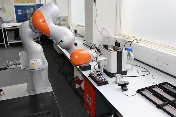 mobile robot scientist