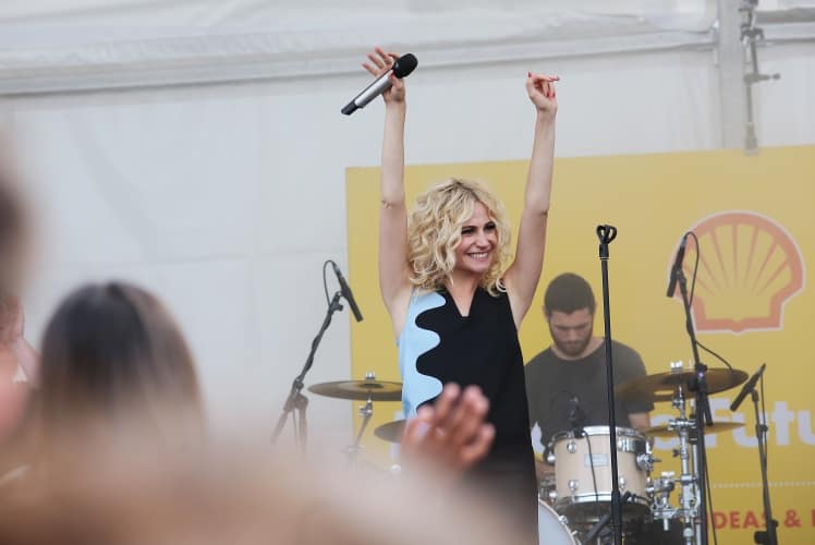 Singer-songwriter Pixie Lott performs during Make the Future London 2016 at the Queen Elizabeth Olympic Park, Sunday, July 3, 2016 in London, UK. (Jeff Moore for Shell)