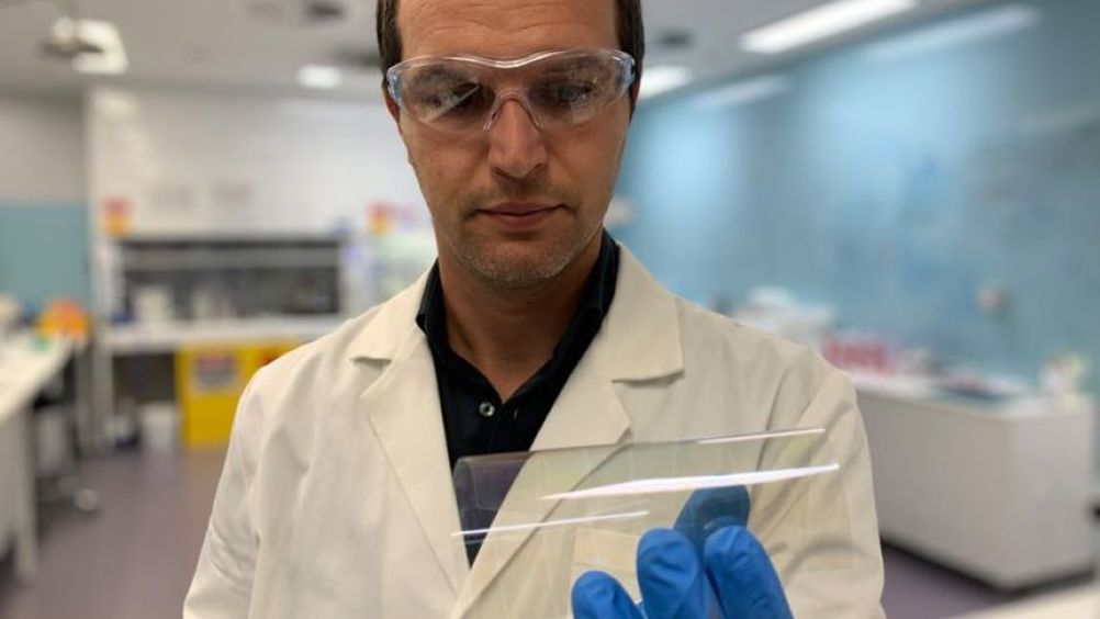 An ultra-thin coating of zinc oxide nanocrystals can be sprayed onto flexible substrates, such as plastic, that are resilient to flexing and bending